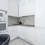 Pearl Marina Luxury With Parking And Close To The By Renters Prestige Διαμέρισμα
