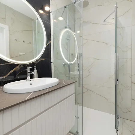 Pearl Marina Luxury With Parking And Close To The By Renters Prestige