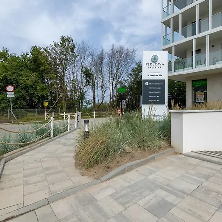 Pearl Marina Luxury With Parking And Close To The By Renters Prestige