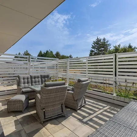 Apartament Pearl Marina Luxury With Parking And Close To The By Renters Prestige